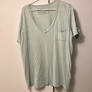Gap V-Neck Boyfriend Tee